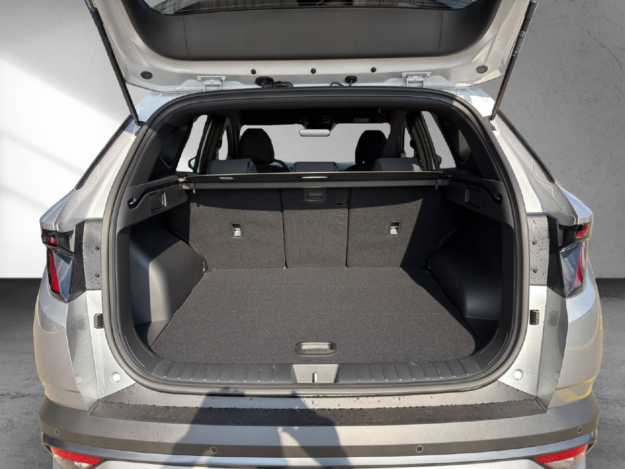HYUNDAI Tucson 1.6 T-GDi HEV Origo Bla MY27-image-11