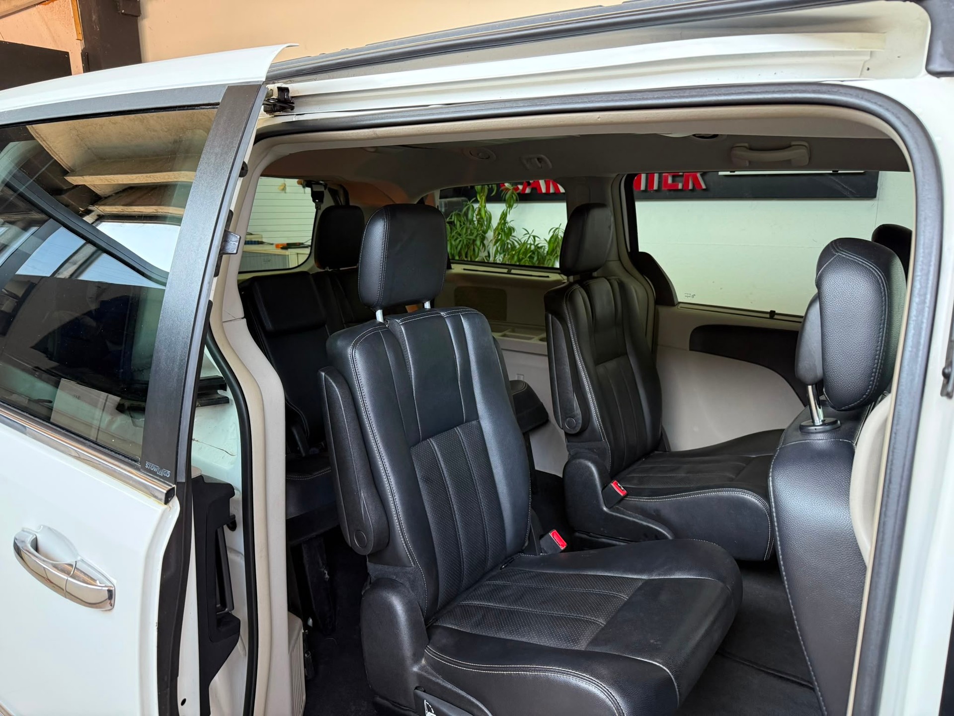 LANCIA Voyager 2.8D Gold Automatic-image-11