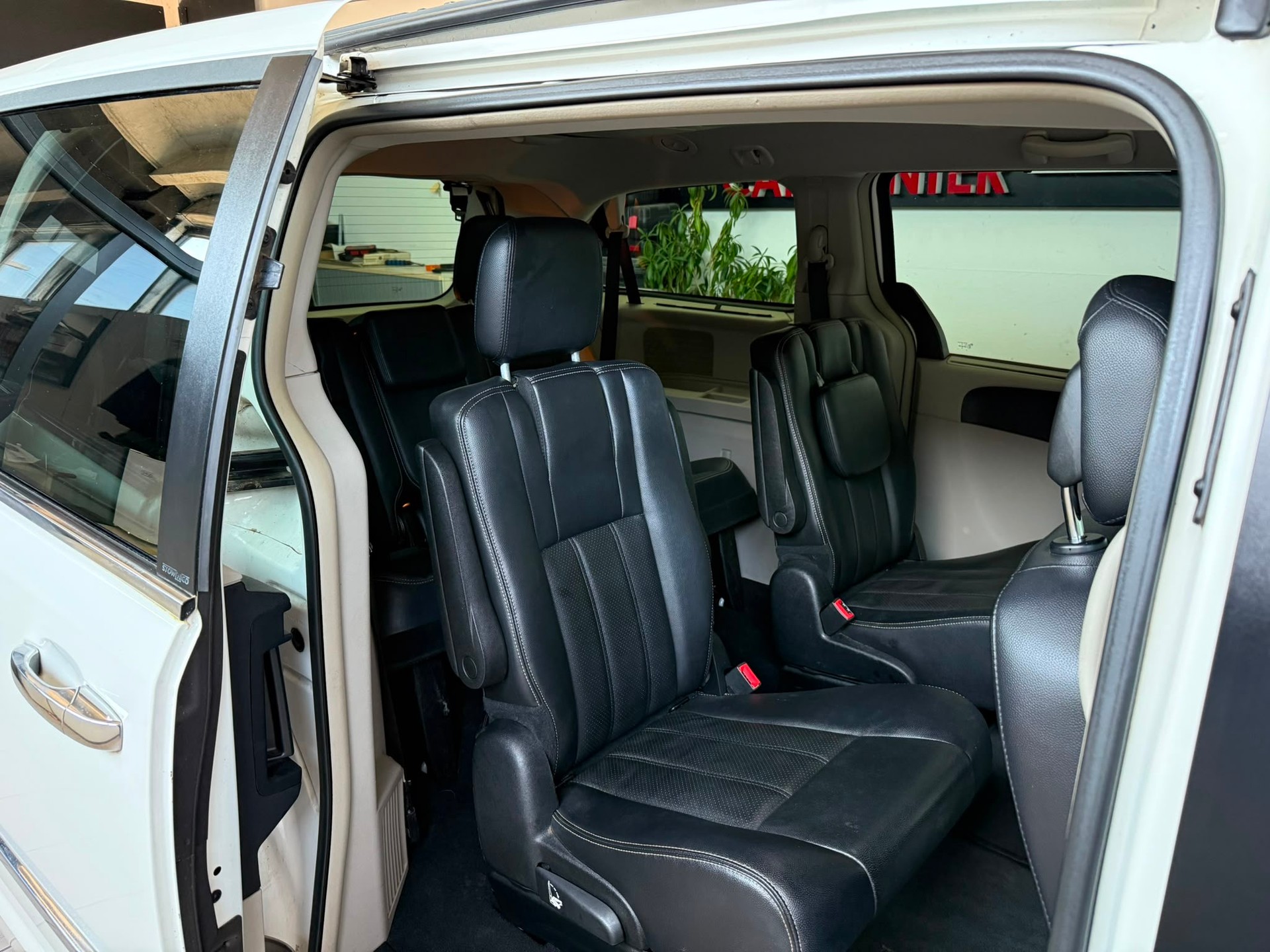 LANCIA Voyager 2.8D Gold Automatic-image-10