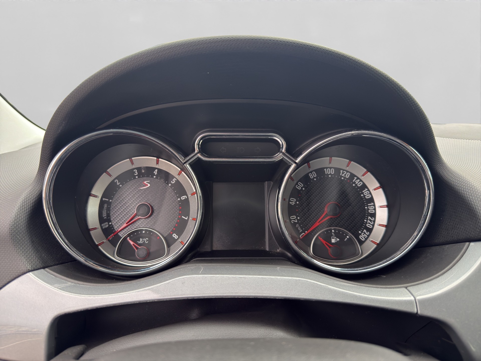 OPEL Adam 1.4 Turbo S-image-11
