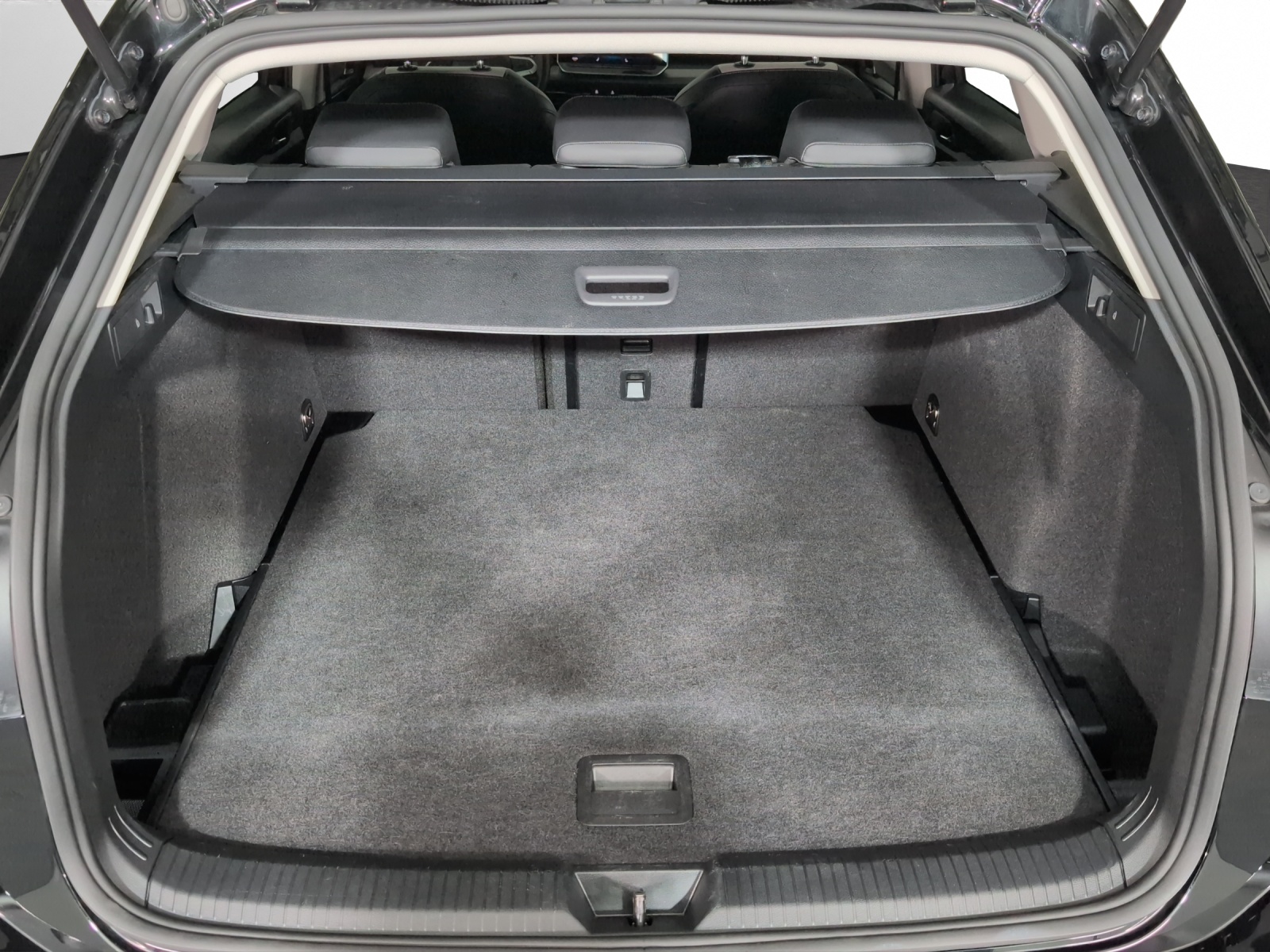 VW Golf Variant 2.0 TDI Style DSG-image-14