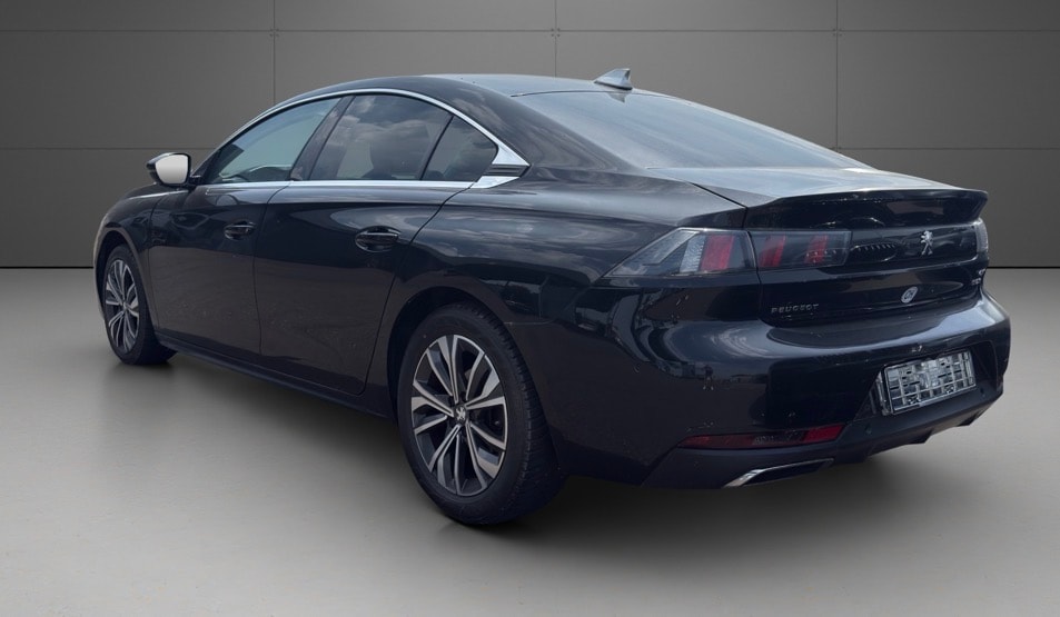 PEUGEOT 508 1.5 Blue HDI GT Line EAT8-image-2