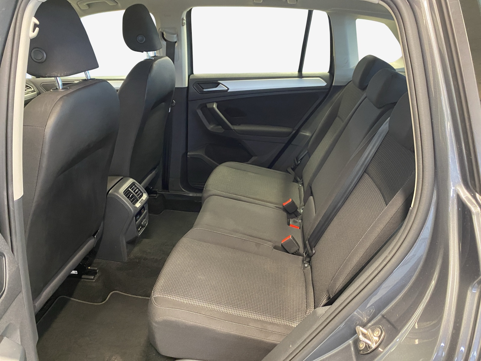 VW Tiguan 1.5TSI Evo Trendline-image-11
