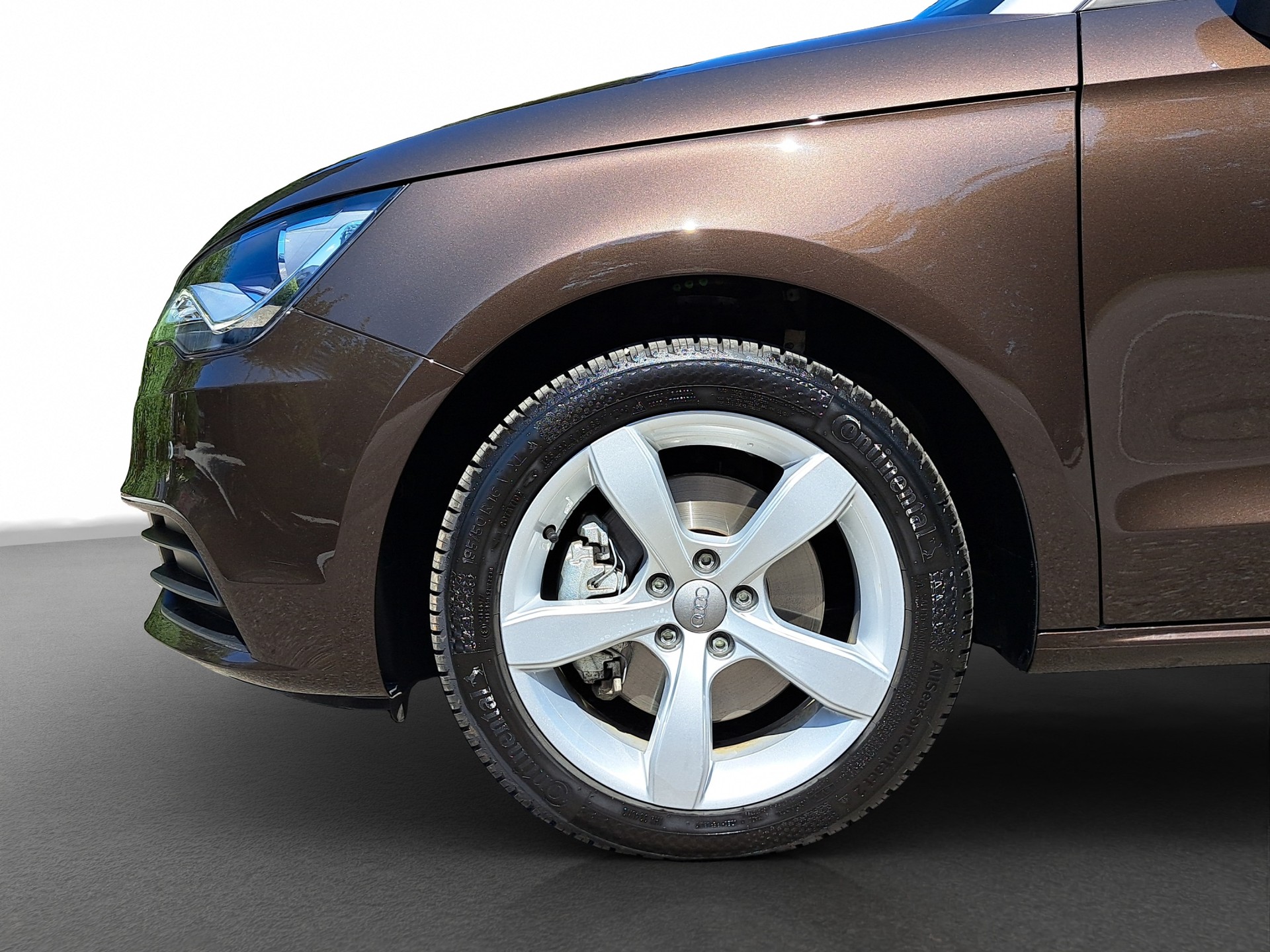 AUDI A1 1.4 TFSI Attraction S-tronic *1. Hand, 13'000km*-image-3