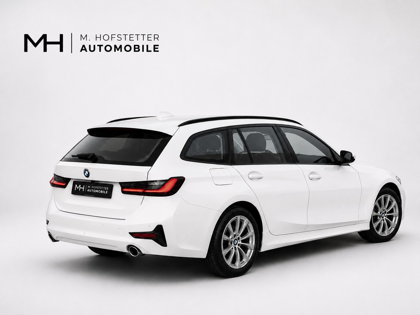 BMW 320d xDrive 48V Touring Familienkombi-image-1