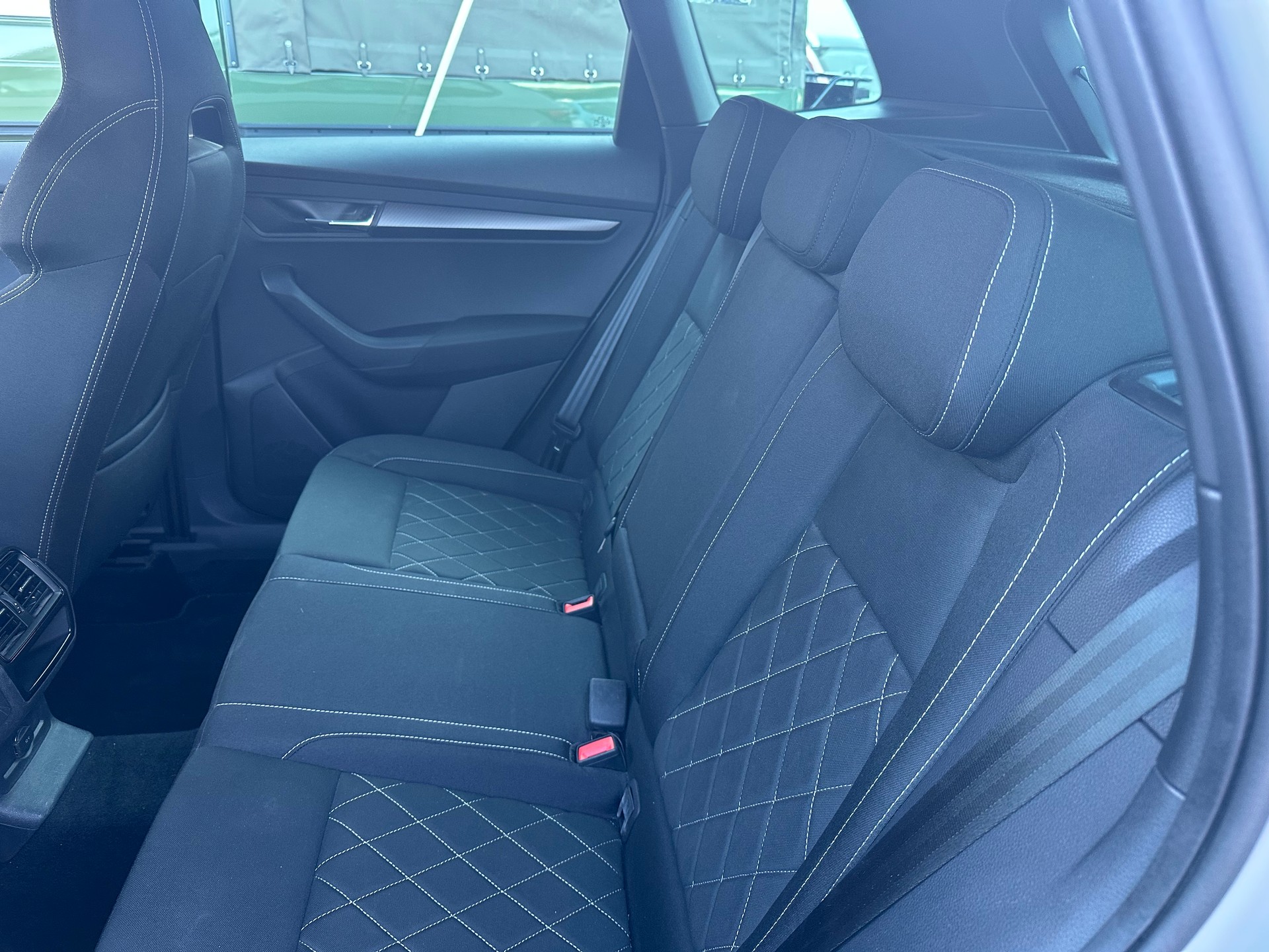 SKODA Karoq 1.5 TSI ACT SportLine DSG-image-15