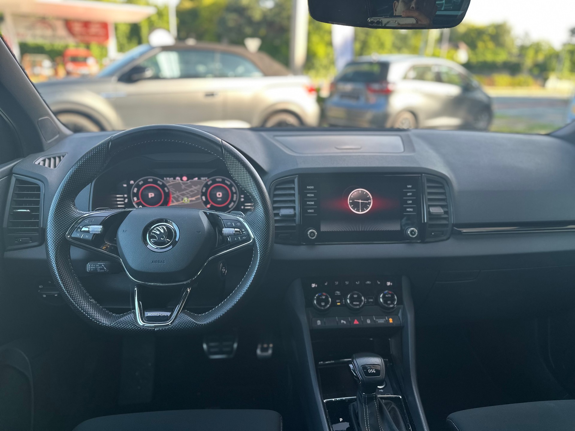 SKODA Karoq 1.5 TSI ACT SportLine DSG-image-12