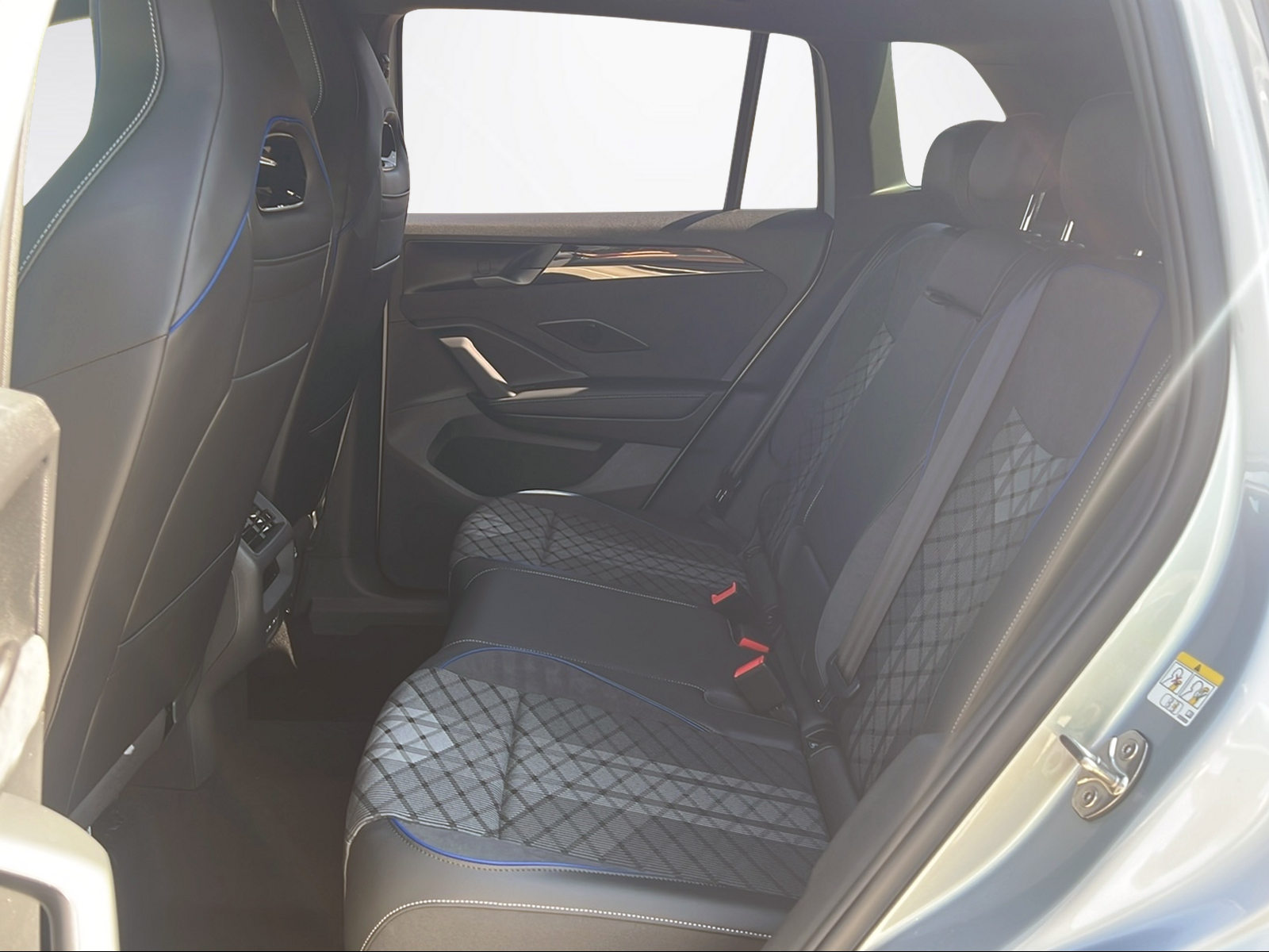 VW Tiguan 1.5 TSI evo2 mHEV R-Line DSG-image-9