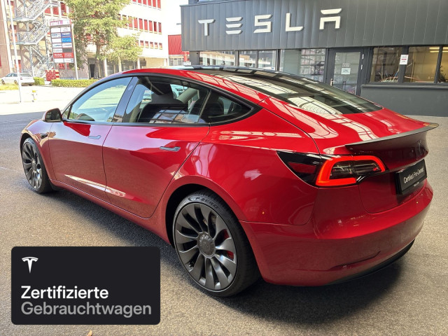 TESLA Model 3 Performance-image-6