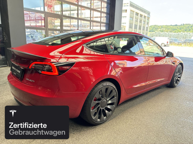 TESLA Model 3 Performance-image-8