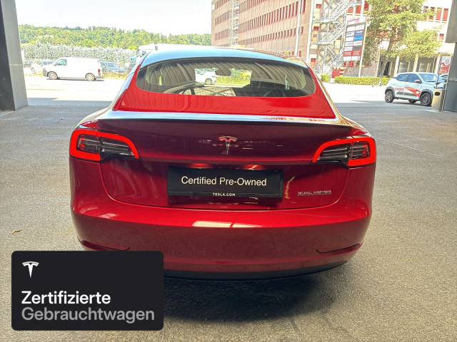 TESLA Model 3 Performance-image-7