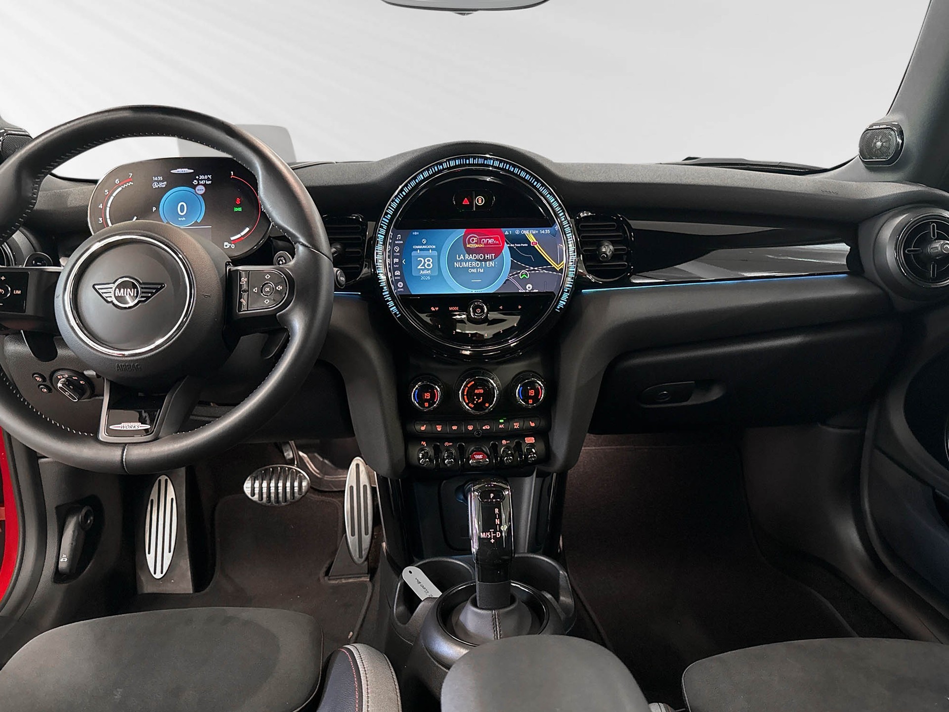MINI Cooper John Cooper Works Cabriolet Steptronic-image-5