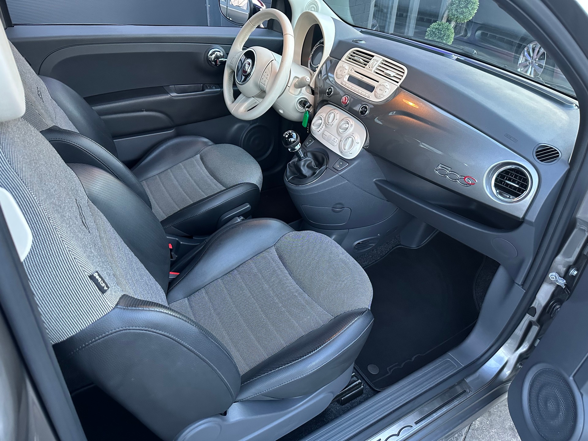 FIAT 500C 1.2 Lounge-image-13