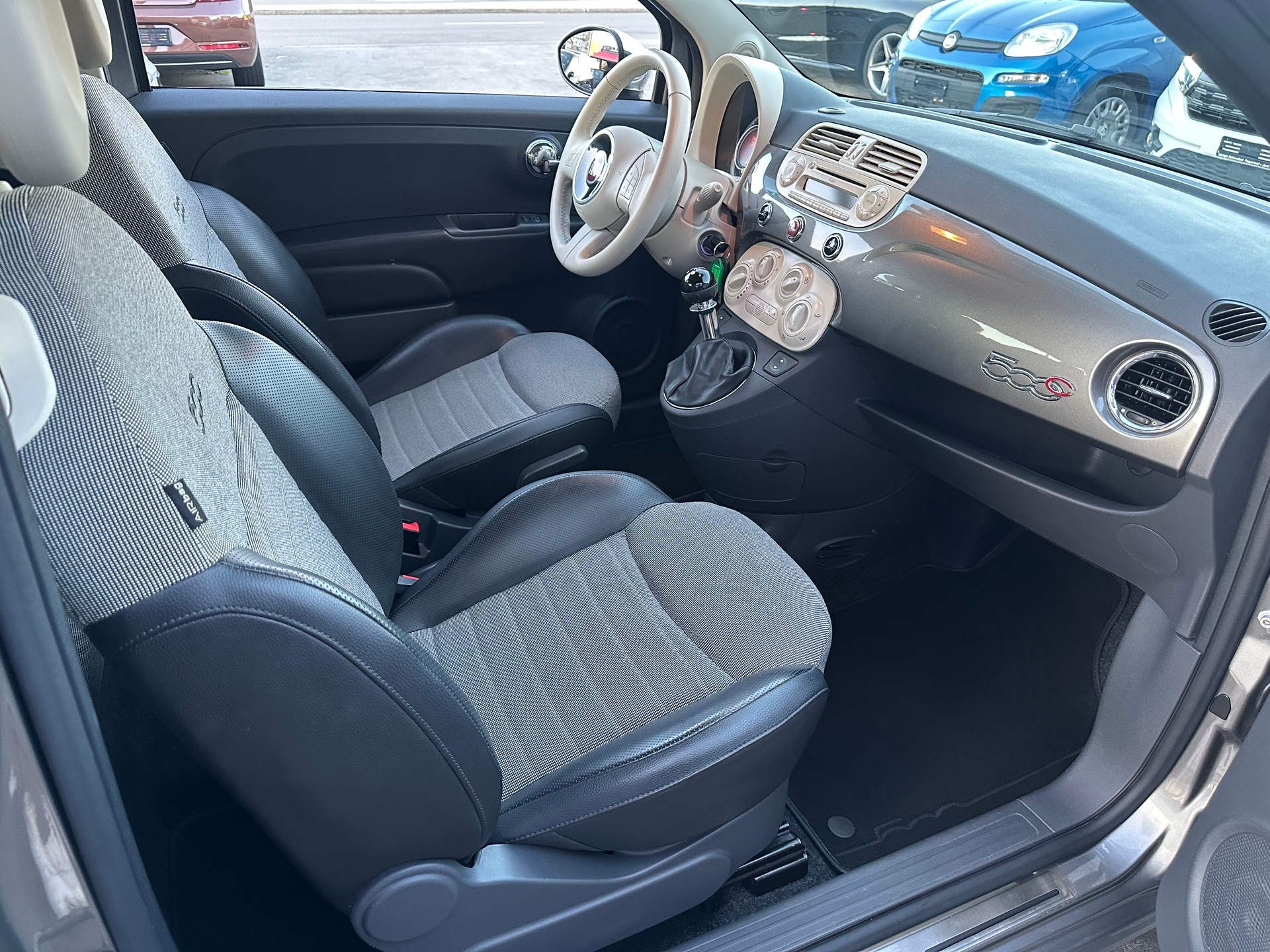 FIAT 500C 1.2 Lounge-image-18