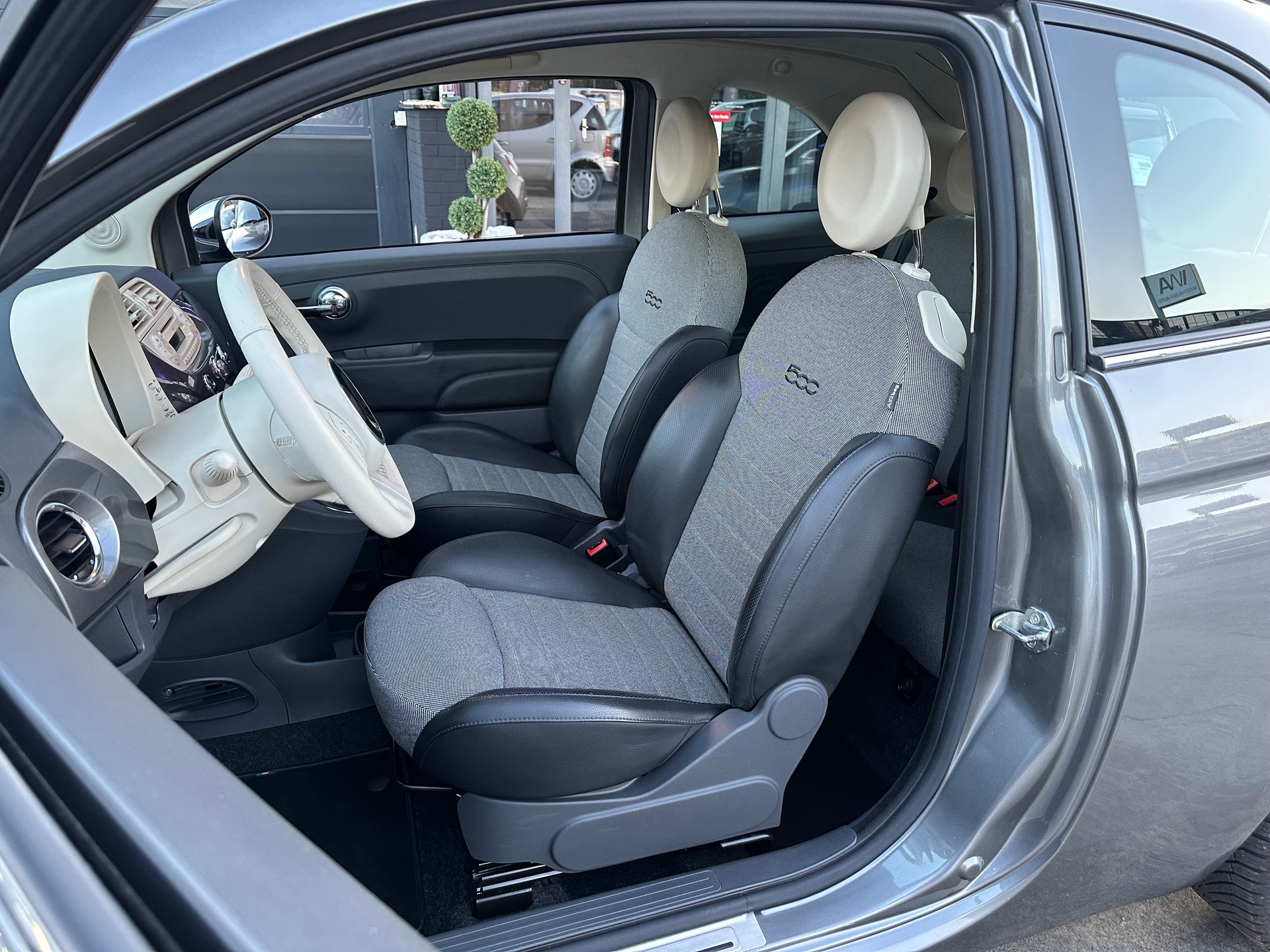 FIAT 500C 1.2 Lounge-image-17