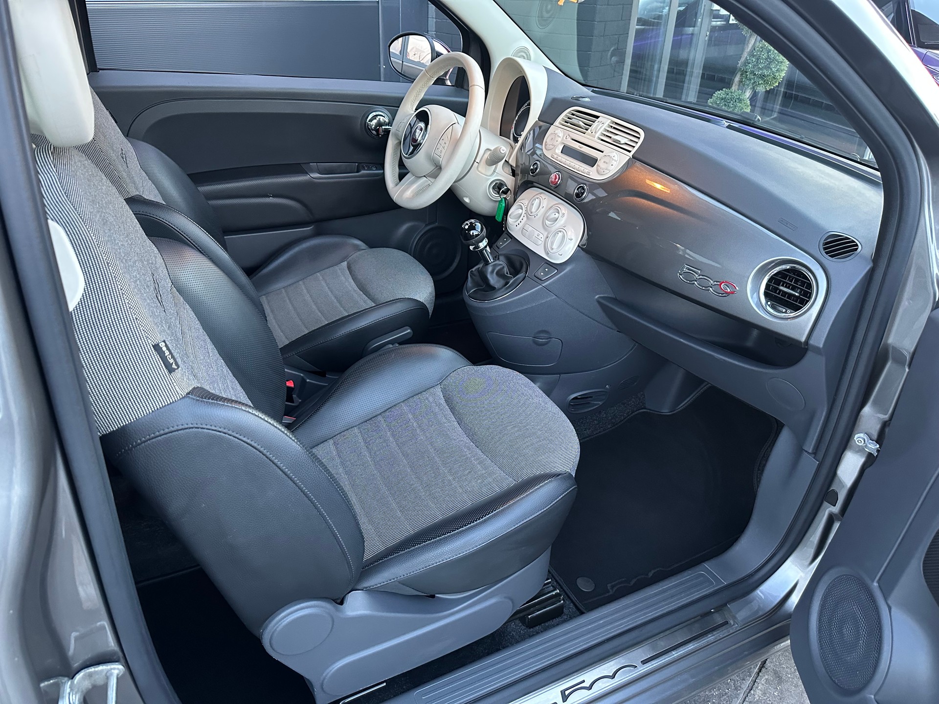 FIAT 500C 1.2 Lounge-image-14