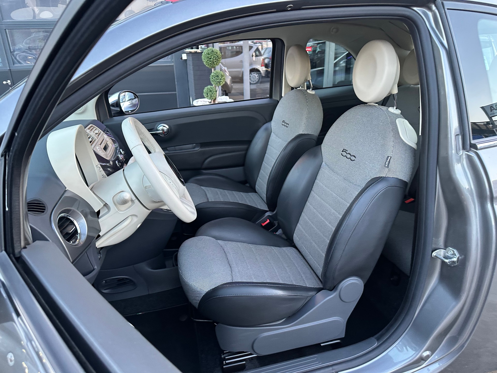 FIAT 500C 1.2 Lounge-image-16
