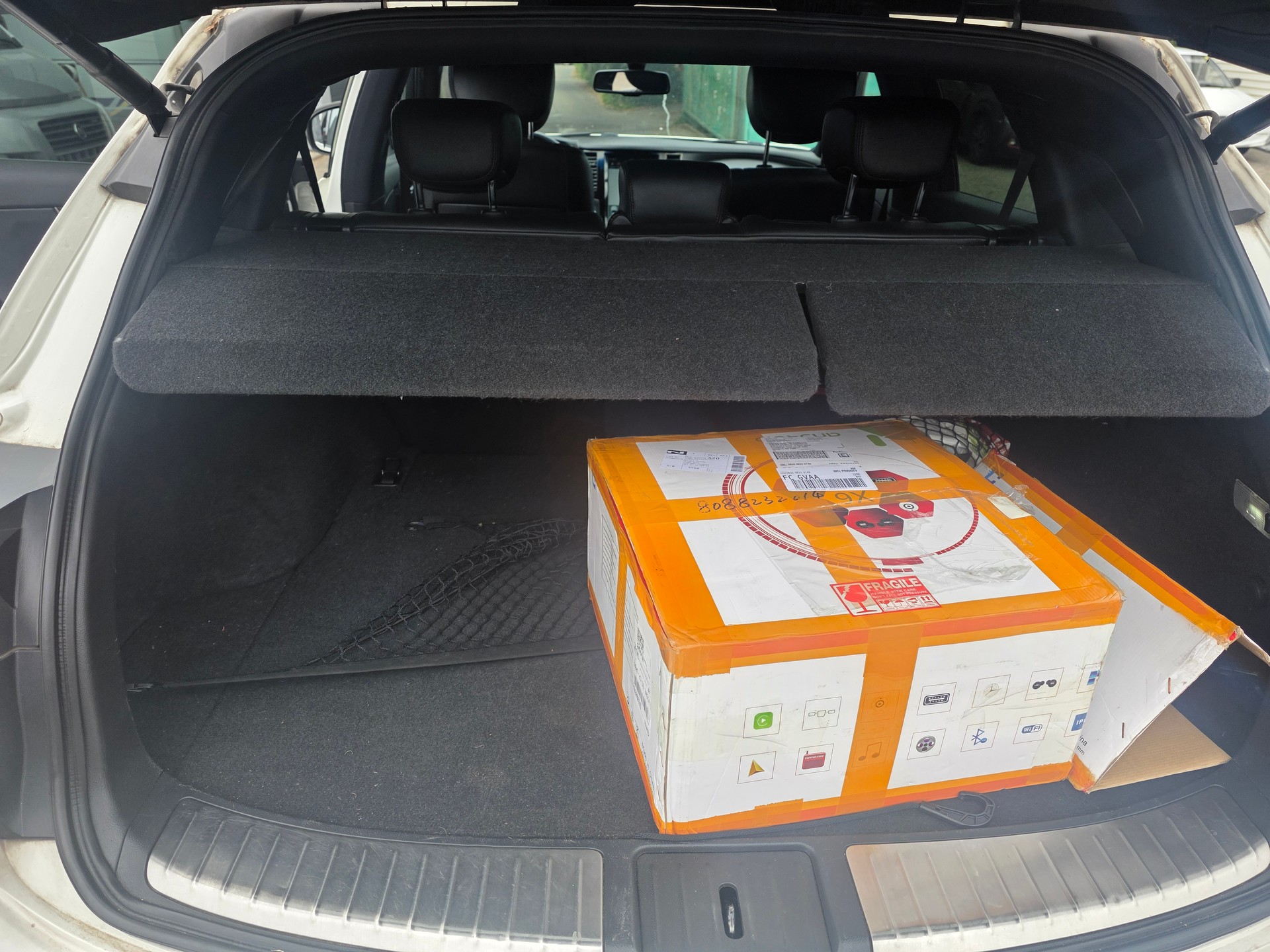 INFINITI FX30d S Premium AWD Automatic-image-7