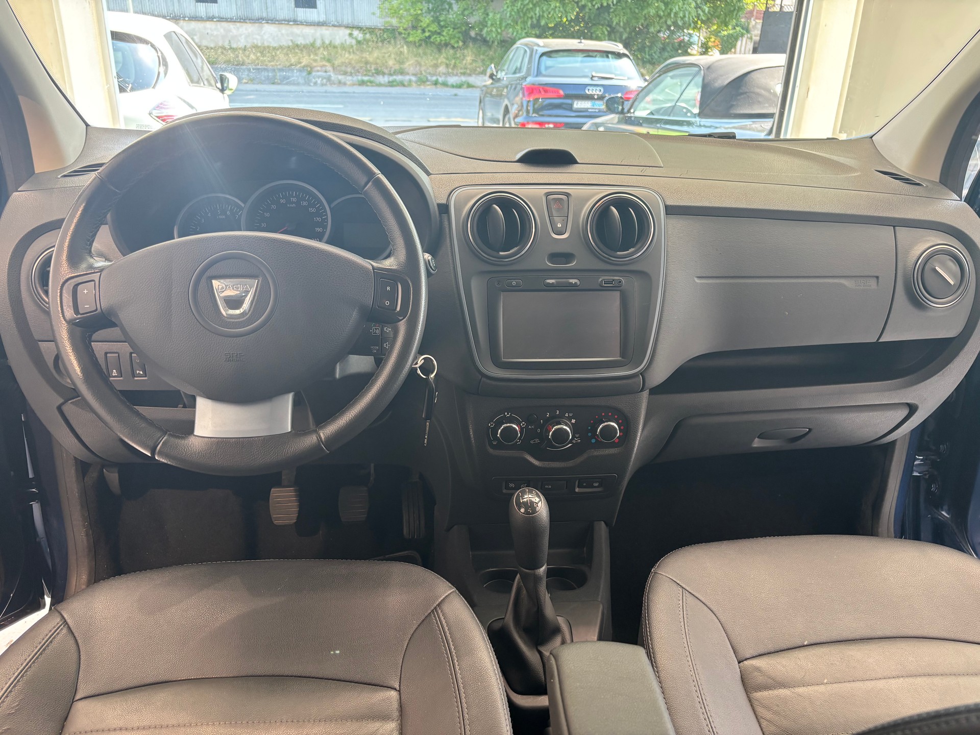 DACIA Lodgy 1.2 Turbo Ambiance 5PL-image-8