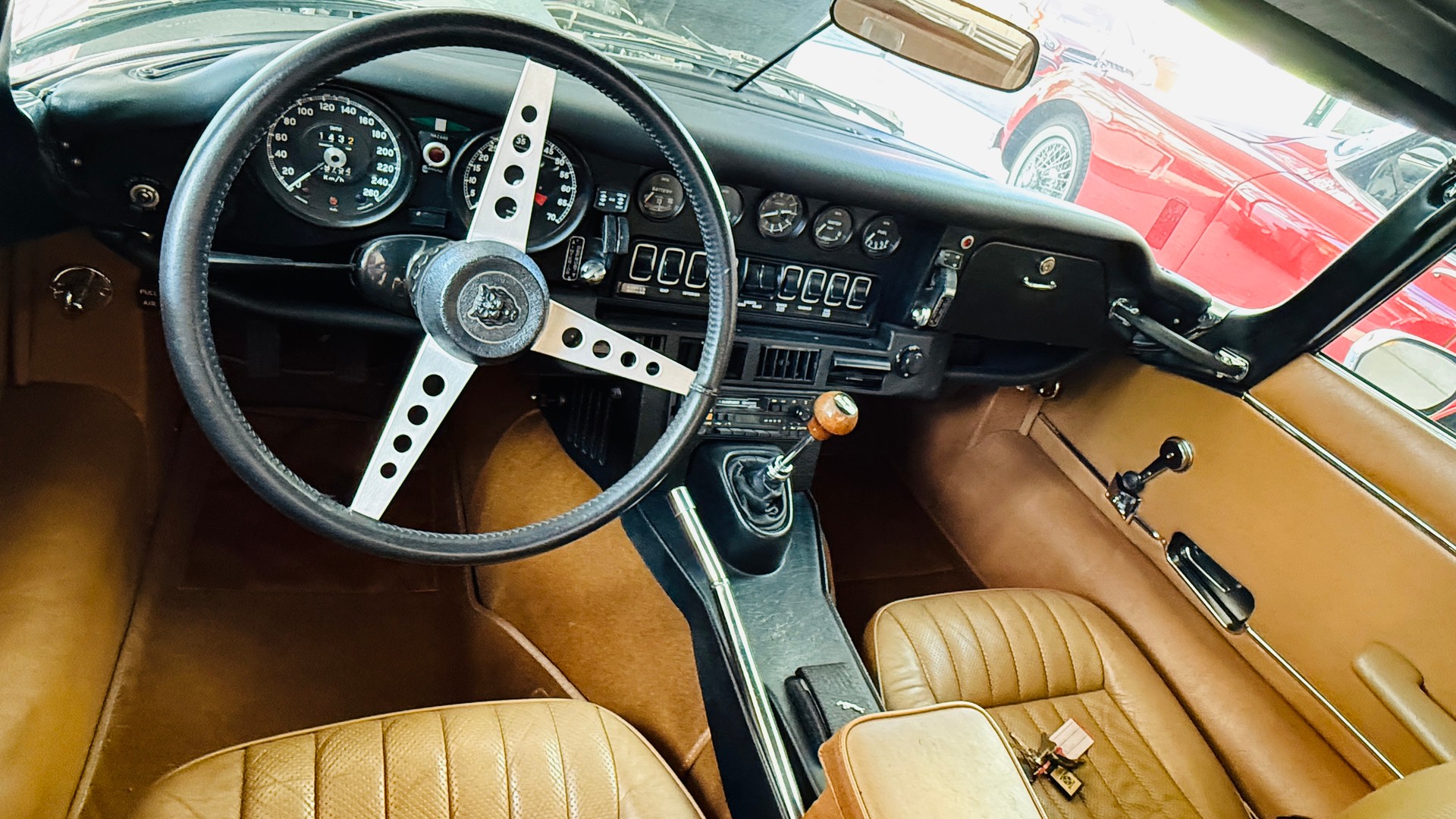 JAGUAR E Series 3-V12 Roadster Veteranenfahrzeug-image-6