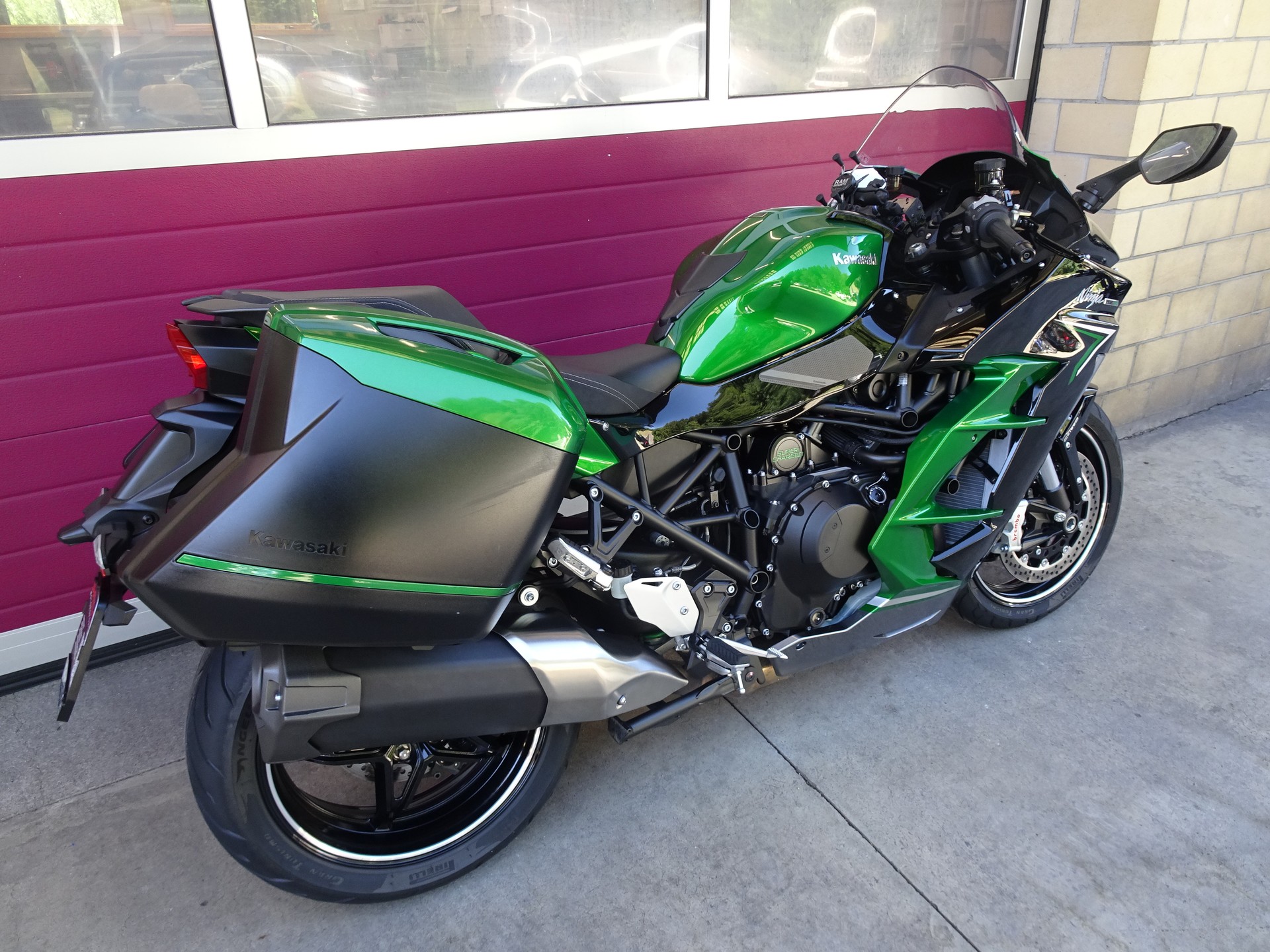 KAWASAKI Ninja H2 SX SE Tourer-showroom-element-3