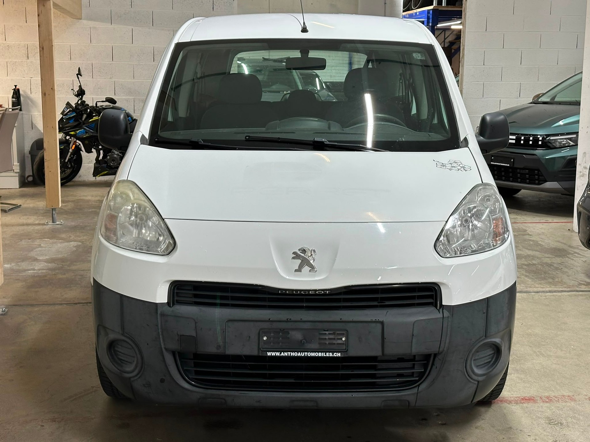 PEUGEOT Partner 1.6 Active-image-1