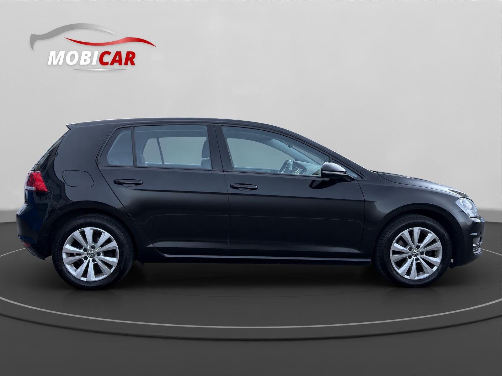 VW Golf 2.0 TDI Comfortline DSG-image-5