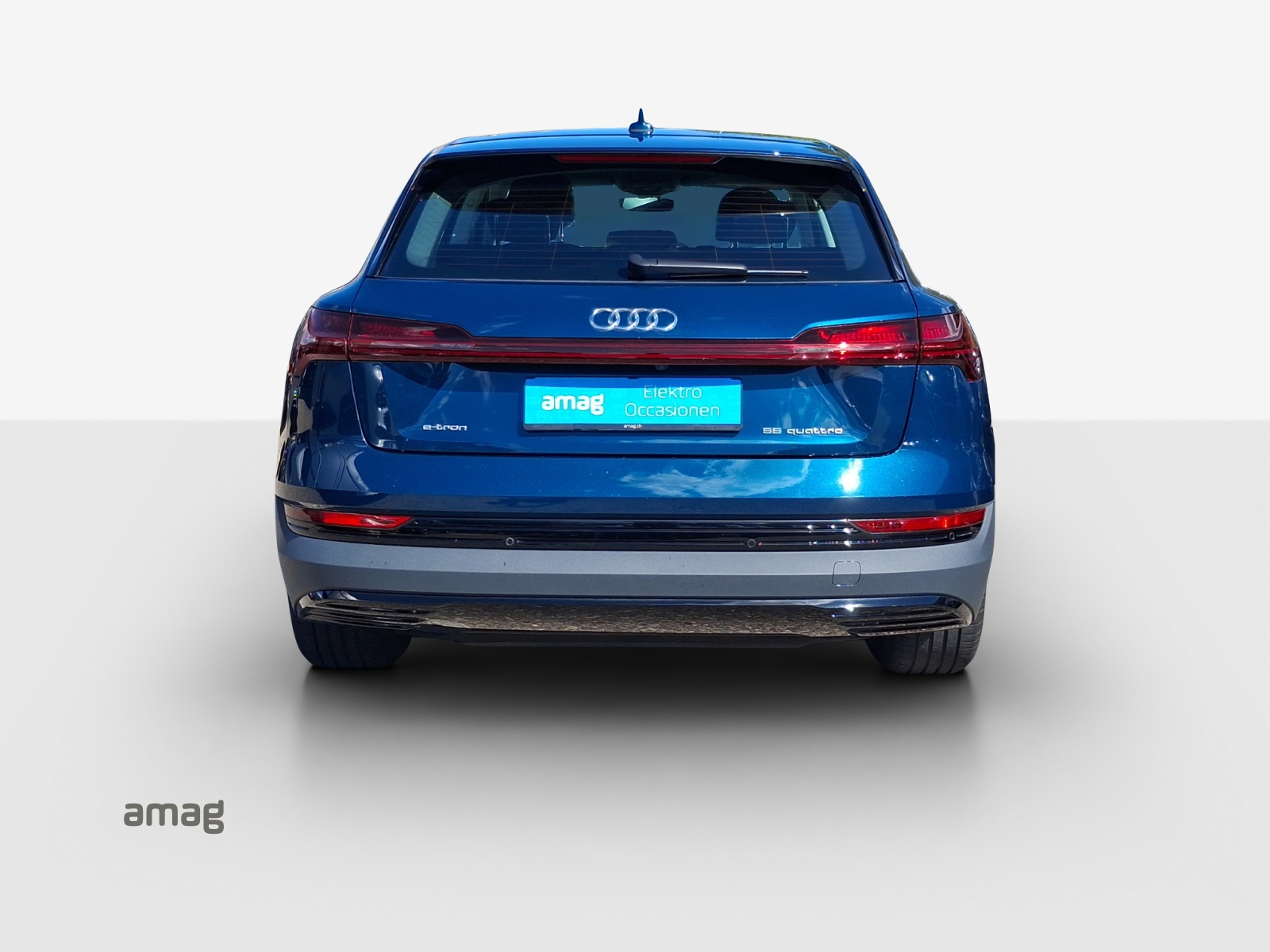 AUDI e-tron 55 quattro-image-3