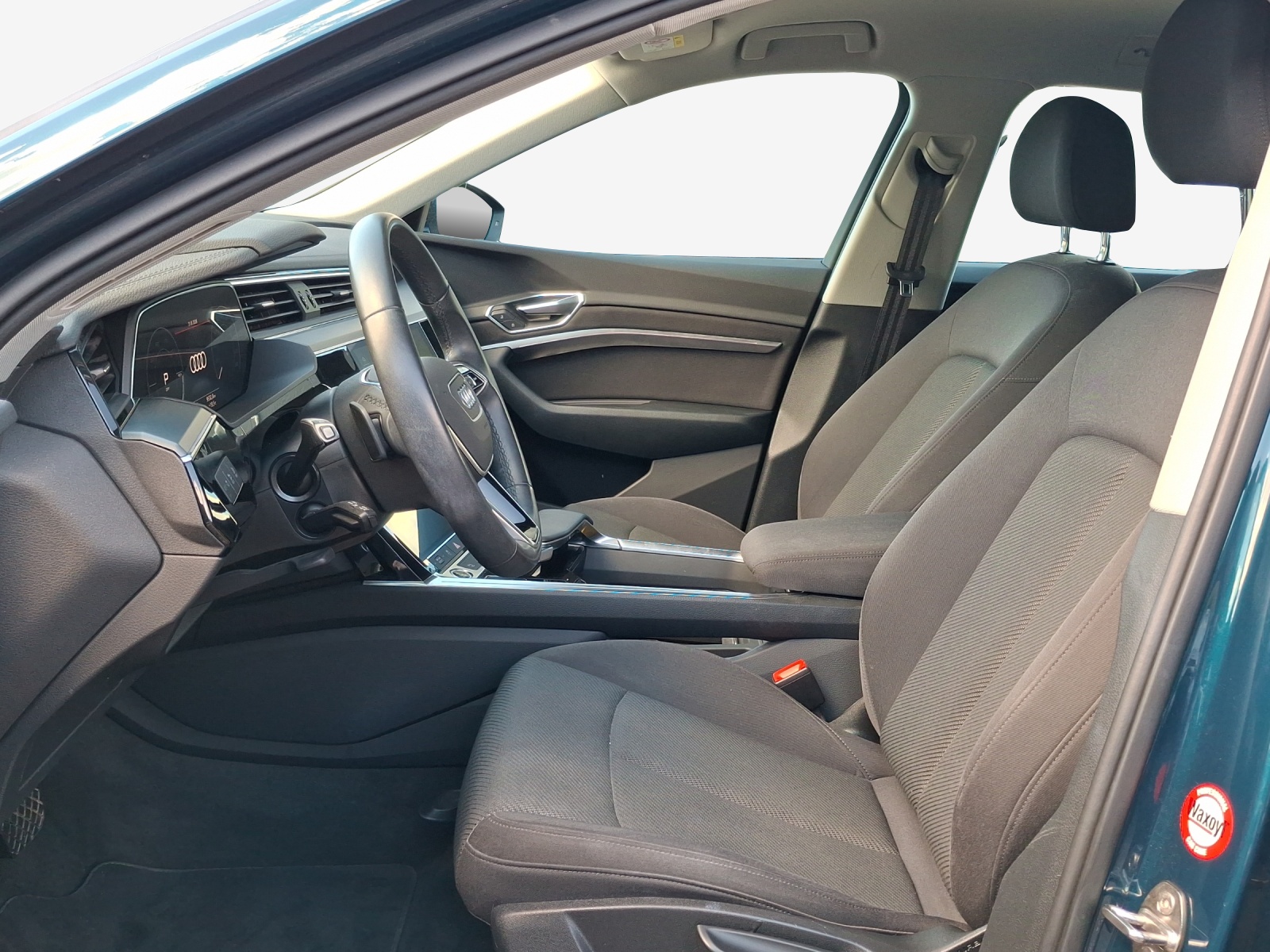 AUDI e-tron 55 quattro-image-7