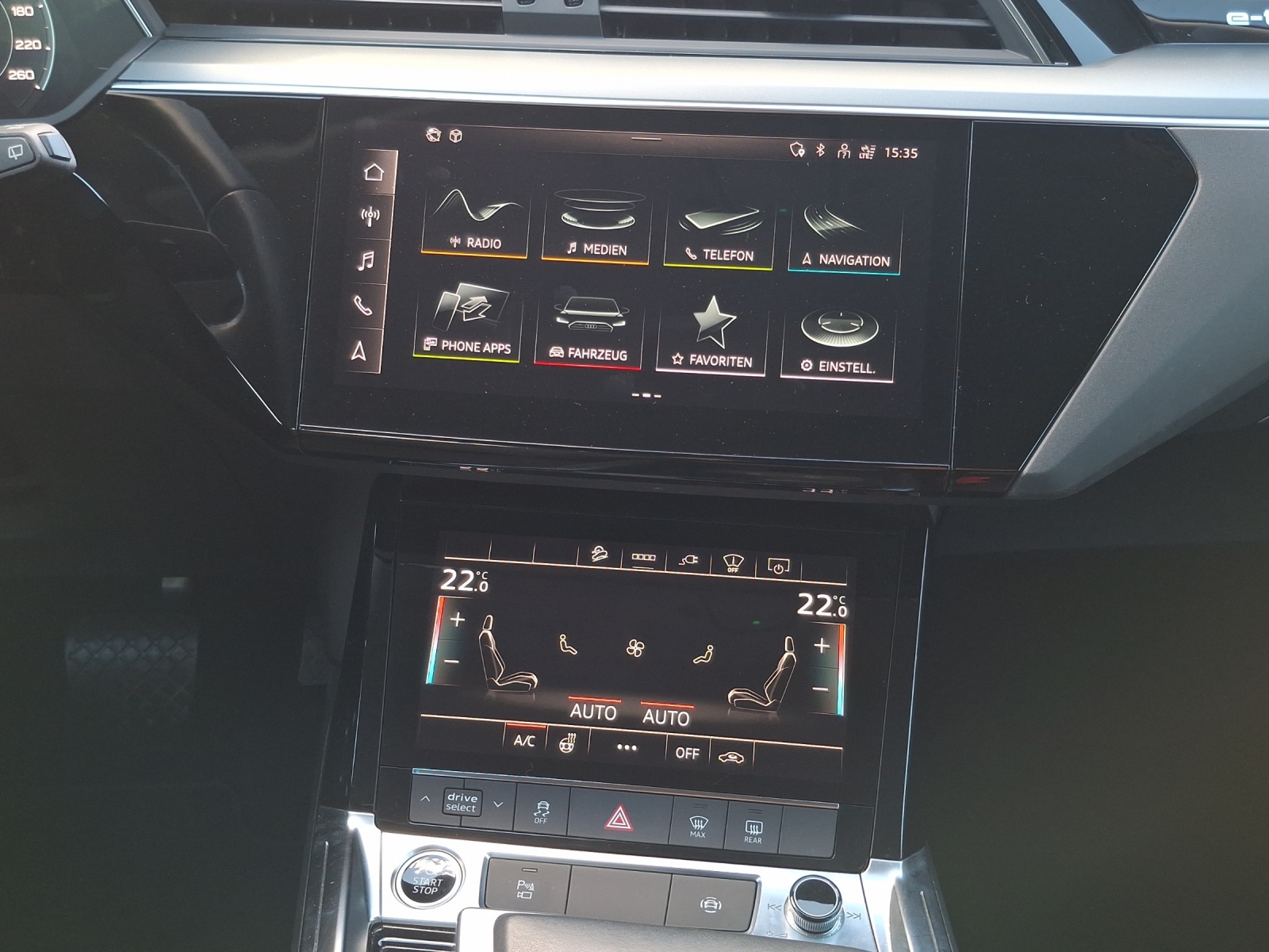 AUDI e-tron 55 quattro-image-10