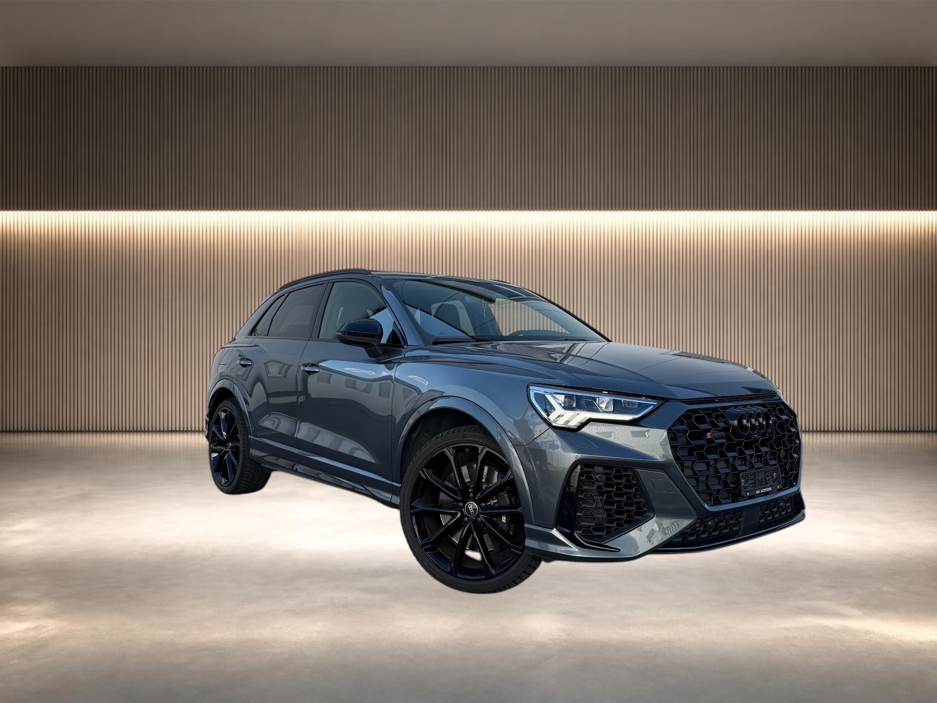 AUDI RS Q3 2.5 TFSI quattro S tronic – Garantie constructeur + Service jusqu'à 100'000 km-image-1