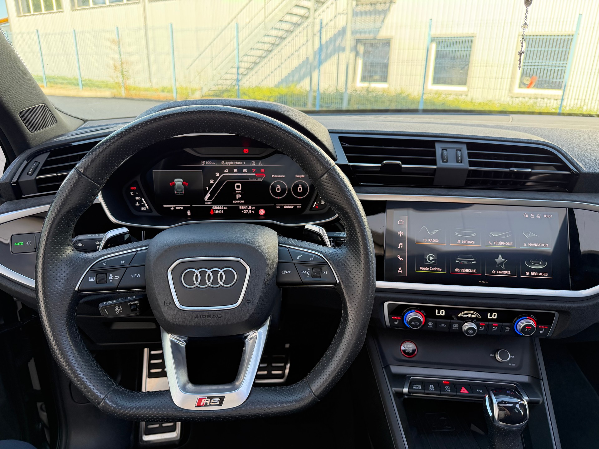 AUDI RS Q3 2.5 TFSI quattro S tronic – Garantie constructeur + Service jusqu'à 100'000 km-image-8