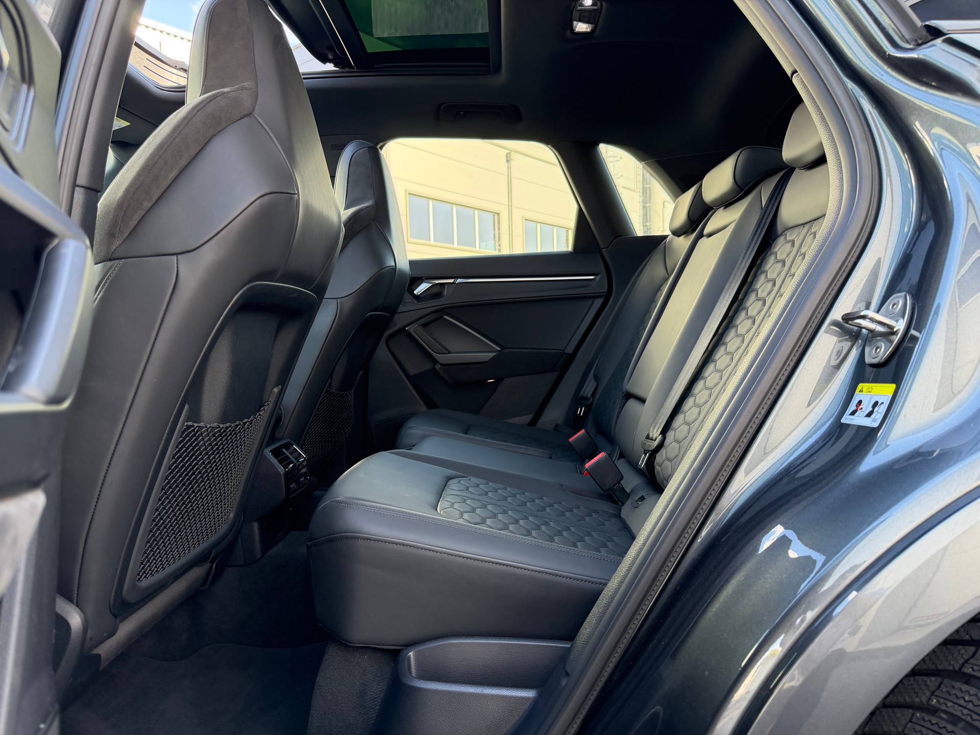 AUDI RS Q3 2.5 TFSI quattro S tronic – Garantie constructeur + Service jusqu'à 100'000 km-image-13