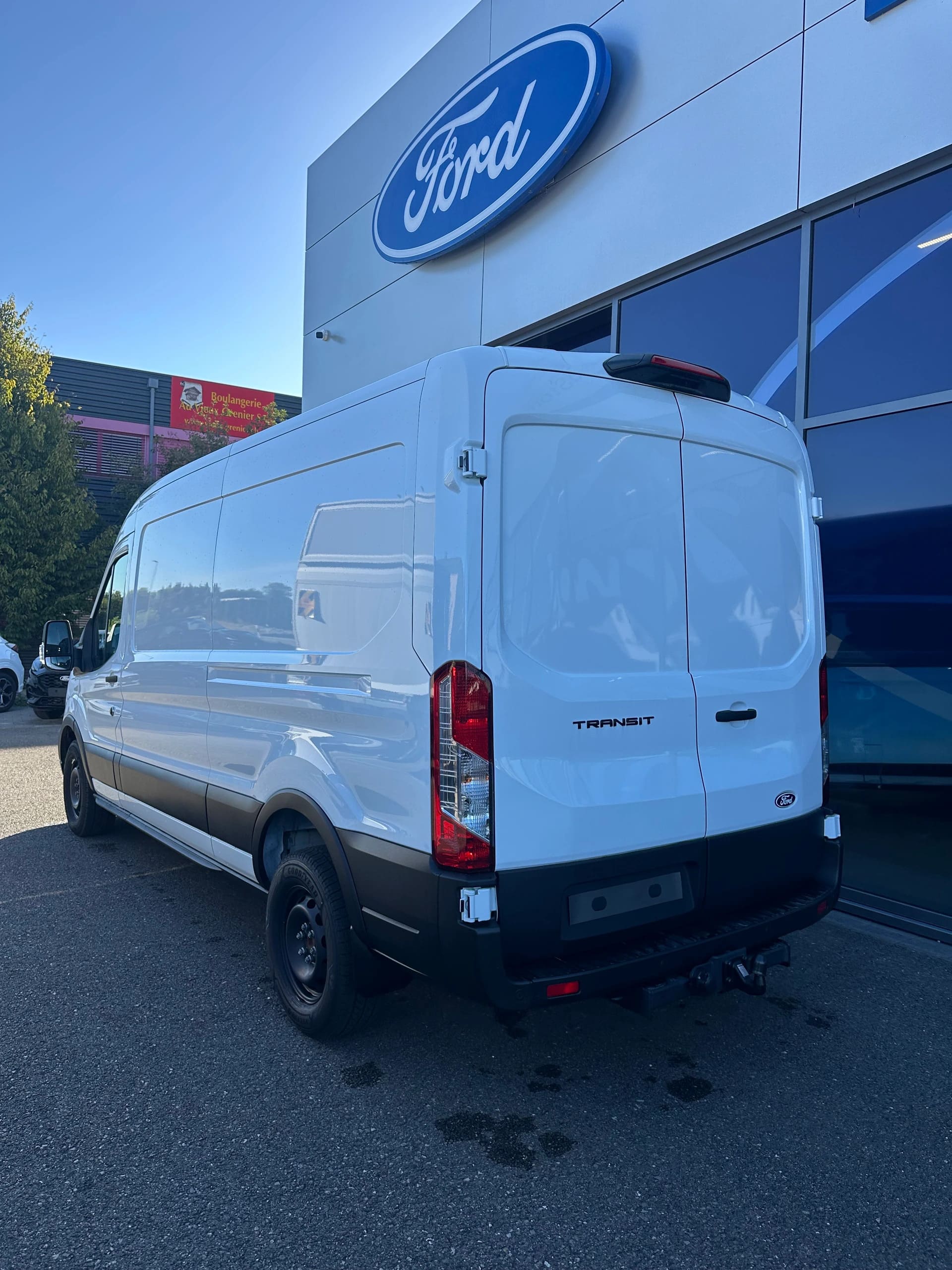 FORD Transit van 350 L3H2 2.0 EcoBl Trend/165CV/HD/Aut.-image-3