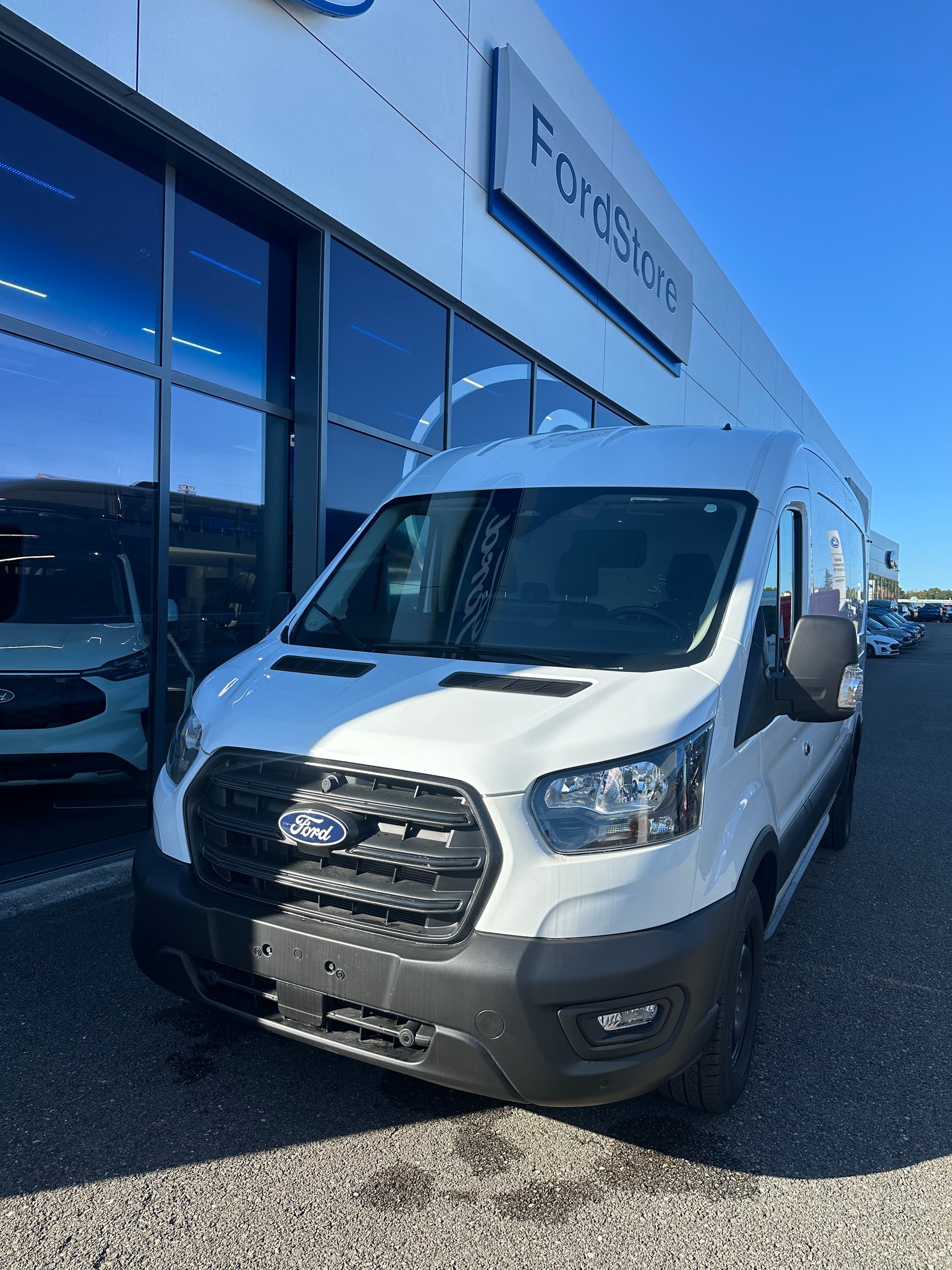 FORD Transit van 350 L3H2 2.0 EcoBl Trend/165CV/HD/Aut.