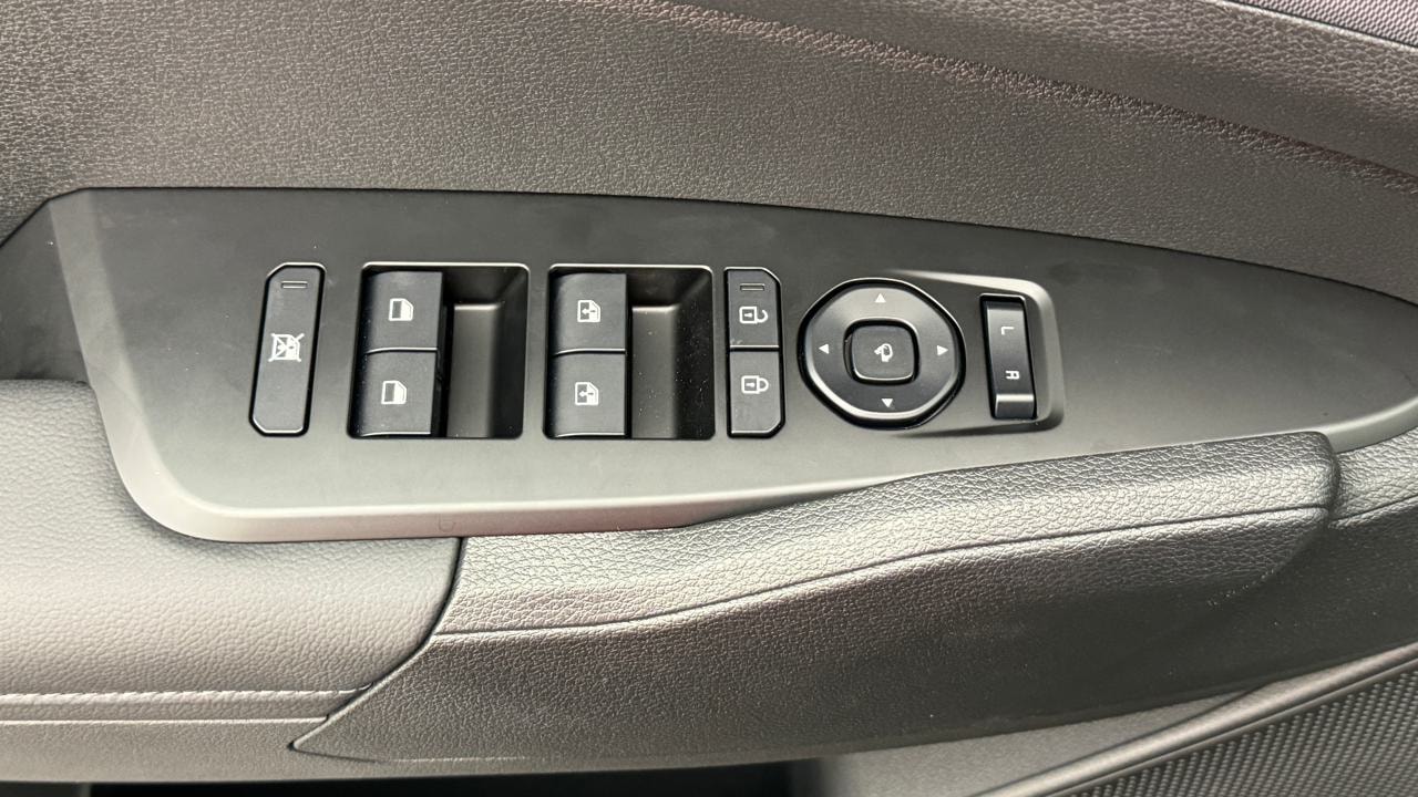 KIA Sportage 1.6T-GDi PHEV Limited 4x4-image-8