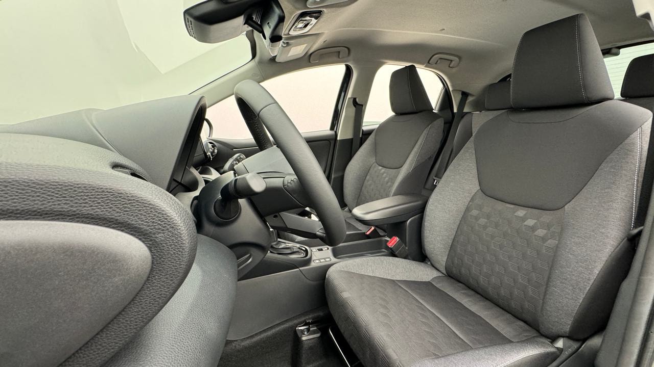 TOYOTA Yaris 1.5 Sport e-CVT-image-4
