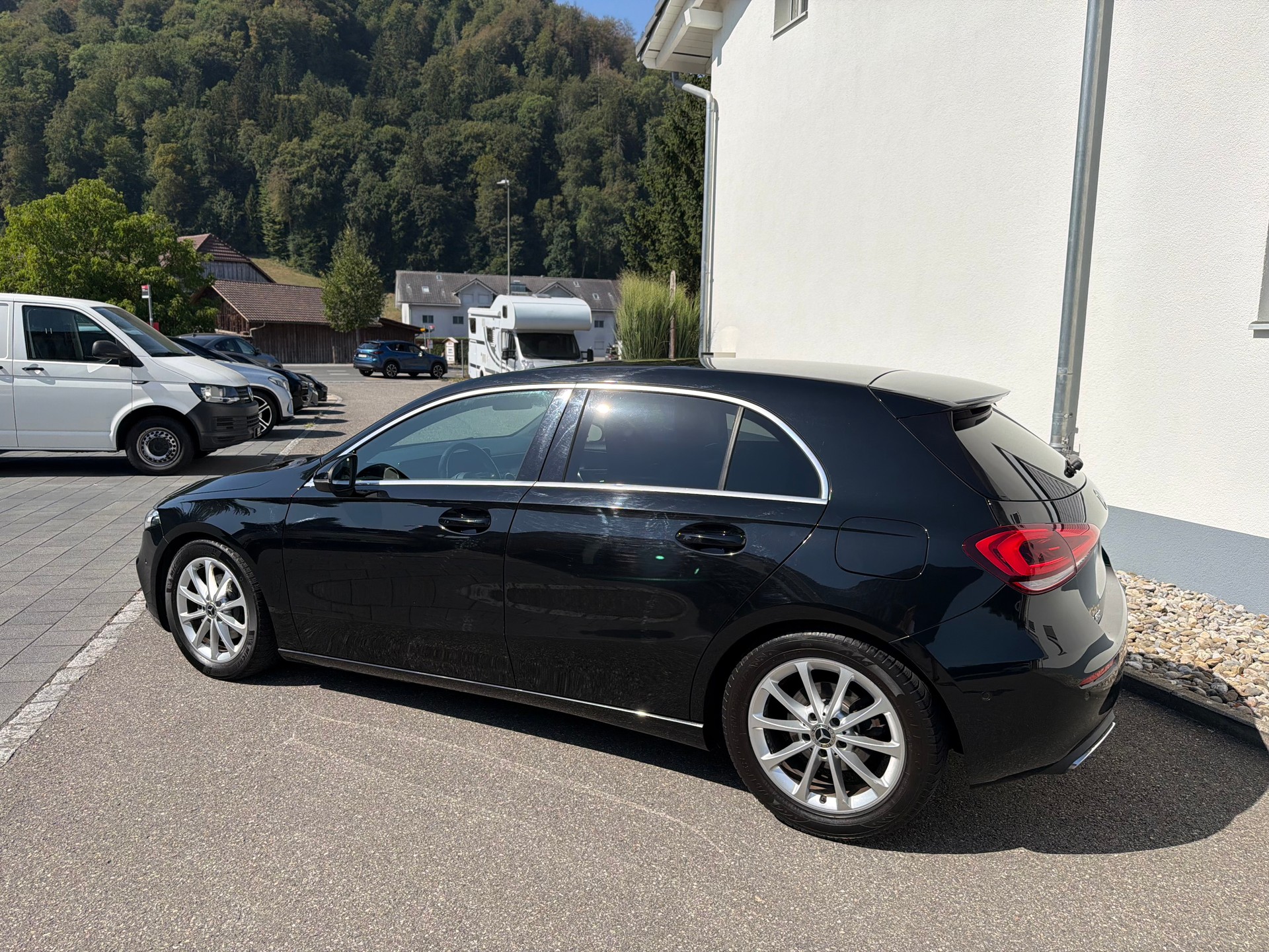 MERCEDES-BENZ A 180 Progressive 7G-DCT-image-13