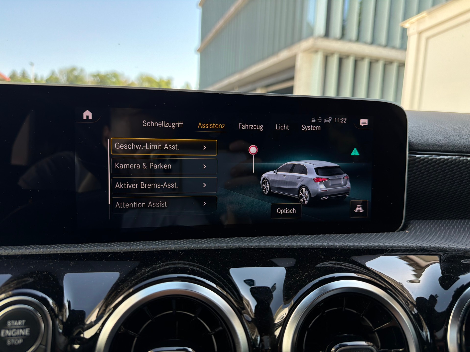 MERCEDES-BENZ A 180 Progressive 7G-DCT-image-25