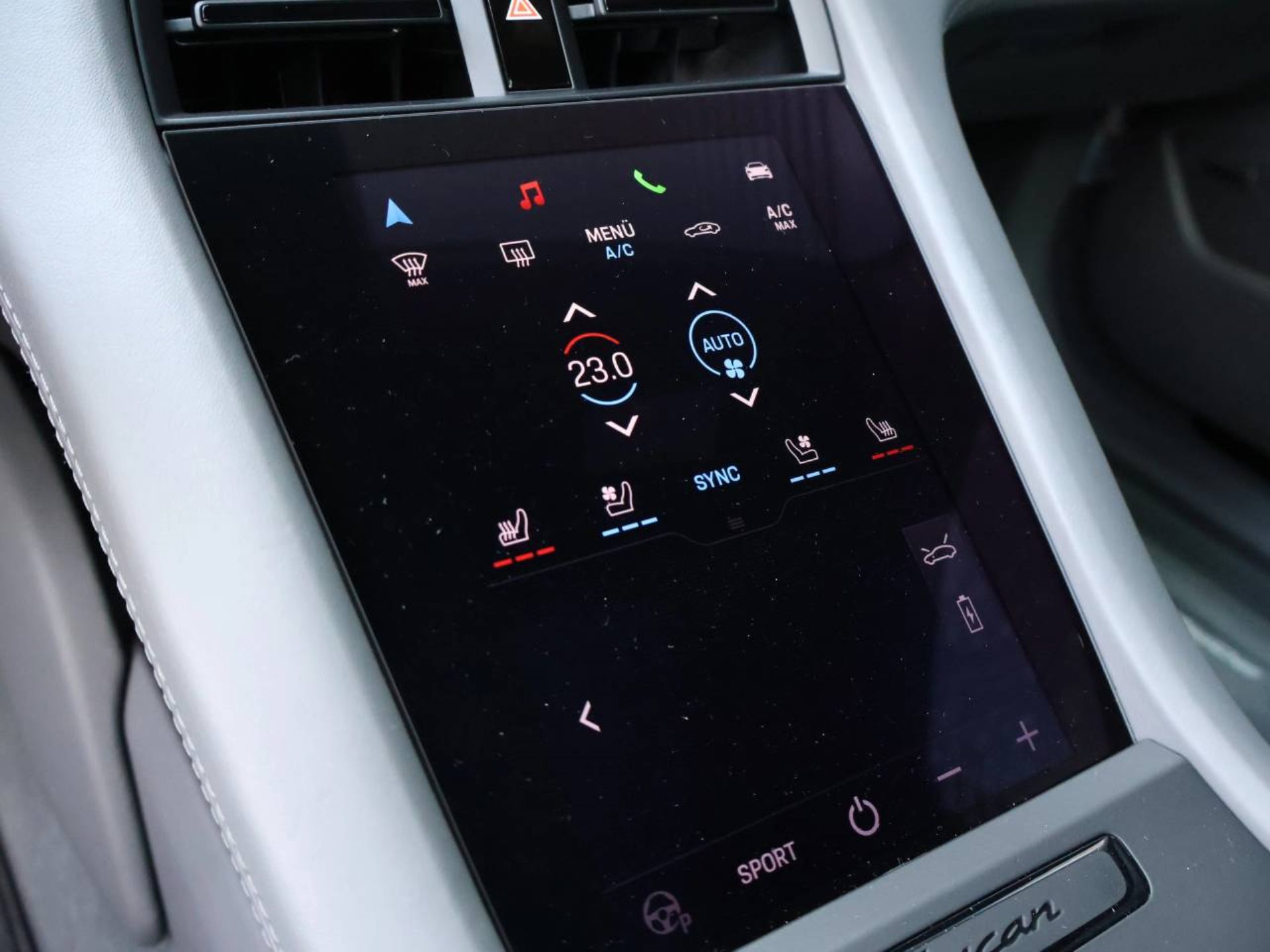 PORSCHE Taycan 4S-image-25