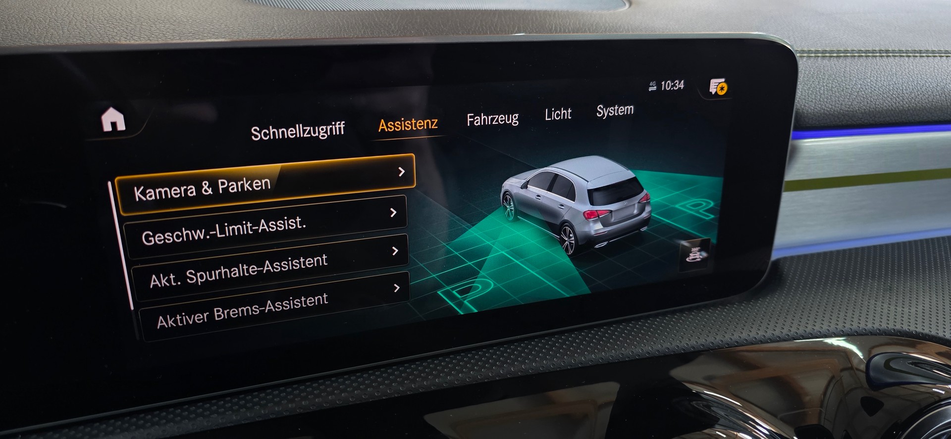 MERCEDES-BENZ A 250 AMG Line 7G-DCT *Edition One*-image-21