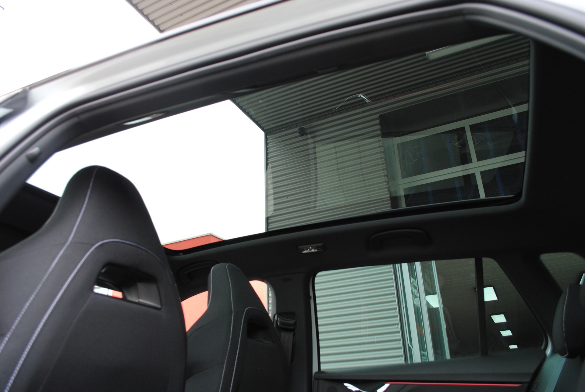 SKODA Kamiq 1.5 TSI Monte Carlo DSG-image-11