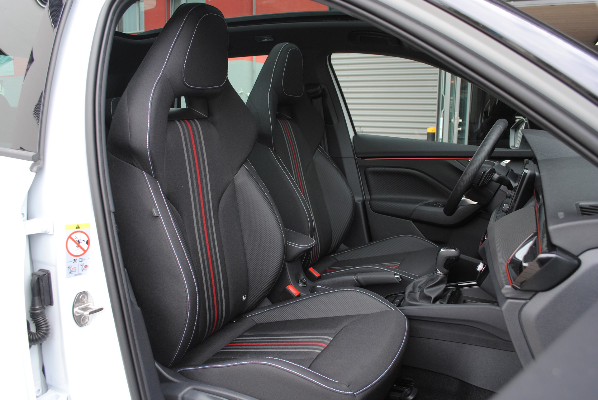 SKODA Kamiq 1.5 TSI Monte Carlo DSG-image-12