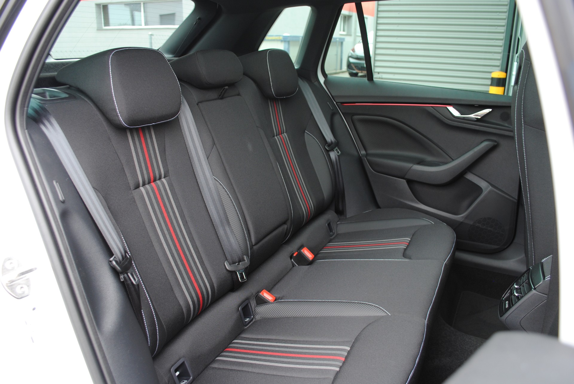 SKODA Kamiq 1.5 TSI Monte Carlo DSG-image-14