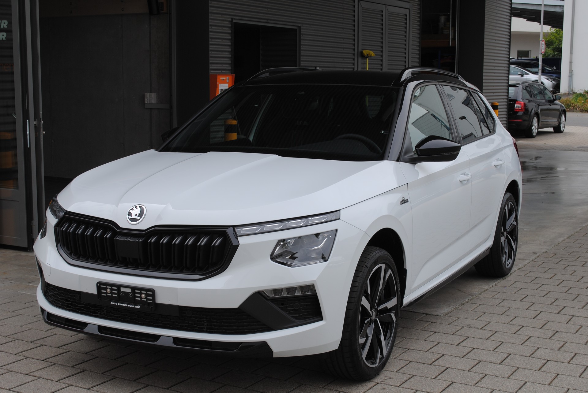 SKODA Kamiq 1.5 TSI Monte Carlo DSG-showroom-element-2