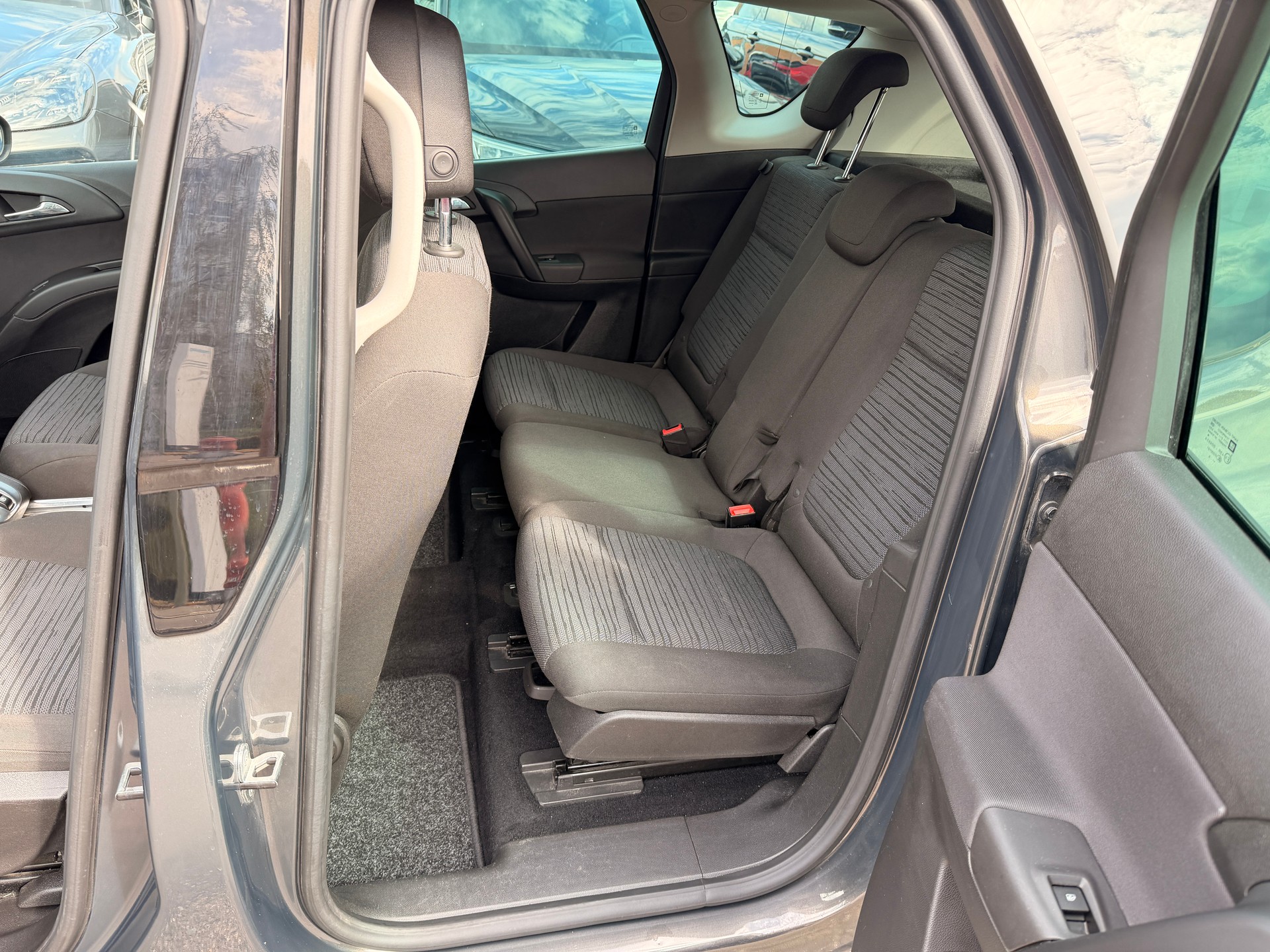 OPEL Meriva 1.4 Turbo Cosmo-image-6