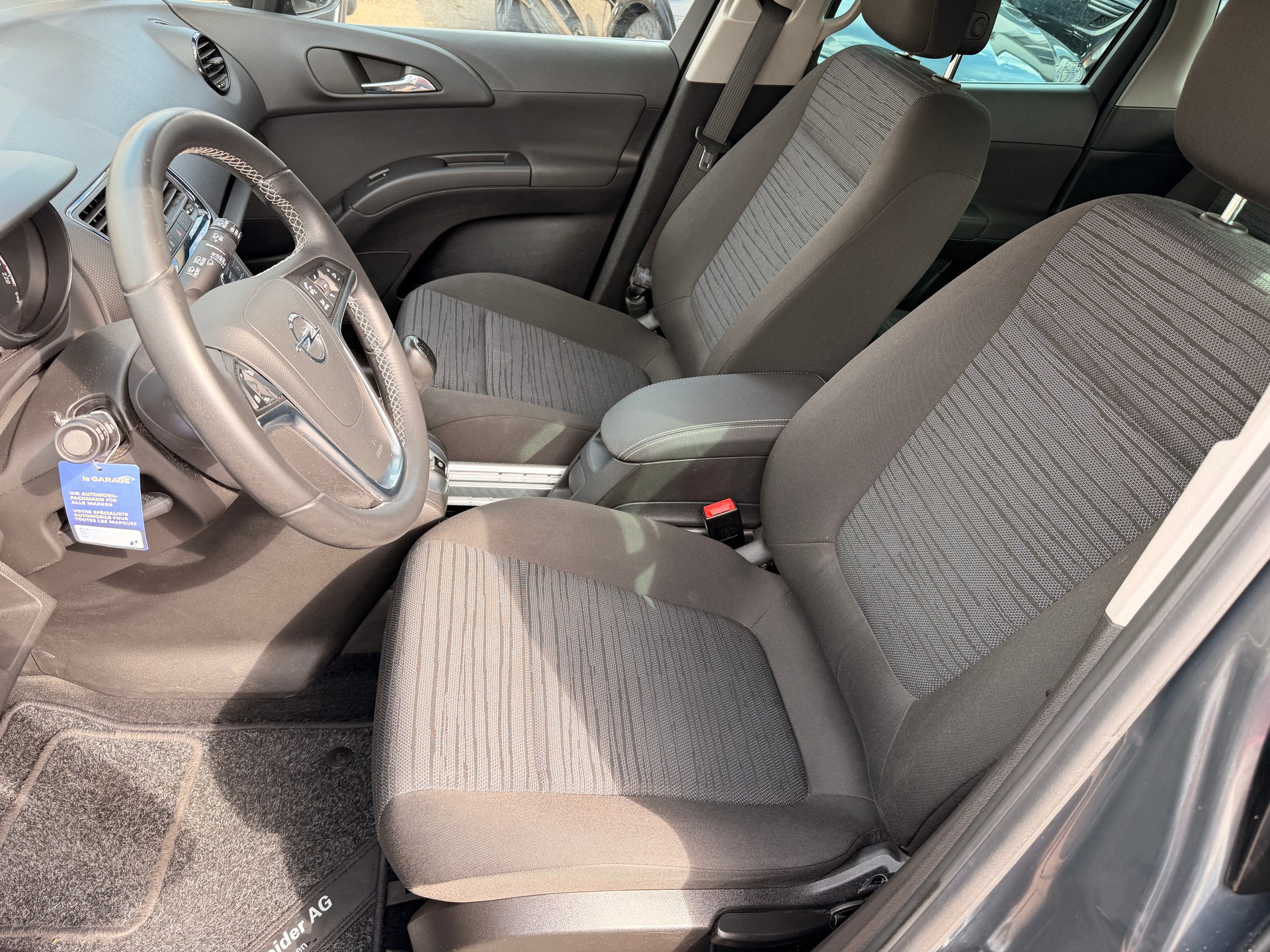 OPEL Meriva 1.4 Turbo Cosmo-image-5