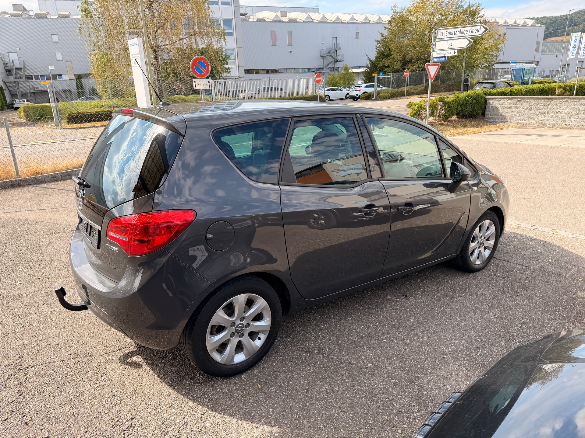 OPEL Meriva 1.4 Turbo Cosmo-image-3