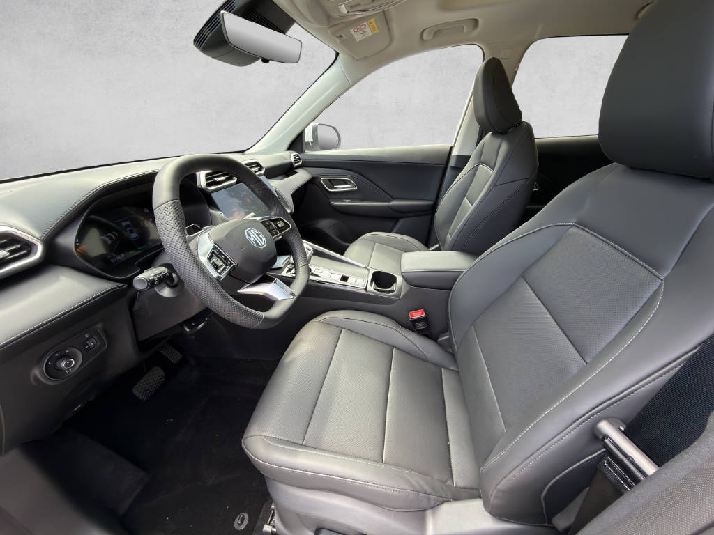 MG ZS 1.5 Hybrid+ Luxury-image-7