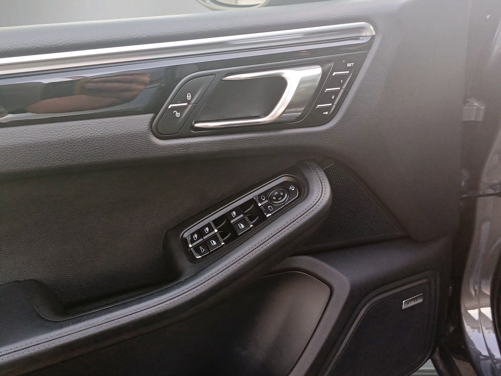 PORSCHE Macan S PDK-image-24